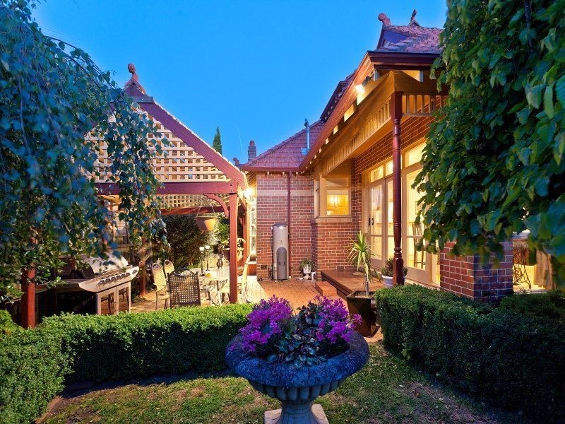 18 College Court, Glen Waverley VIC 3150