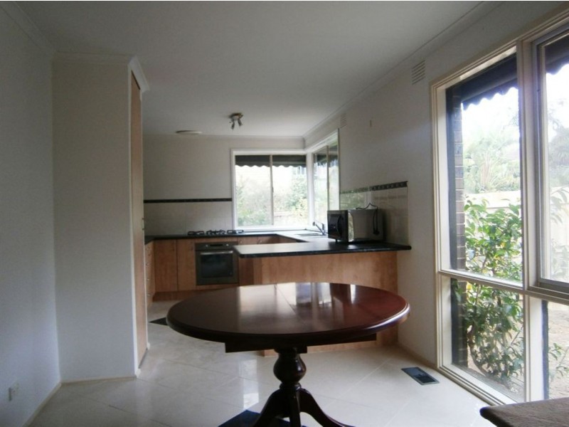 1/4 Bruford Avenue, Wheelers Hill VIC 3150