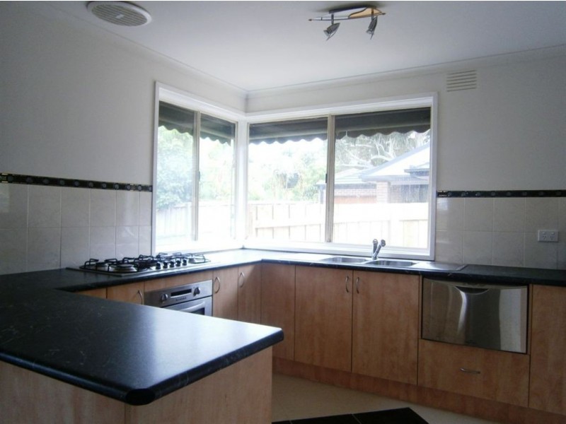 1/4 Bruford Avenue, Wheelers Hill VIC 3150