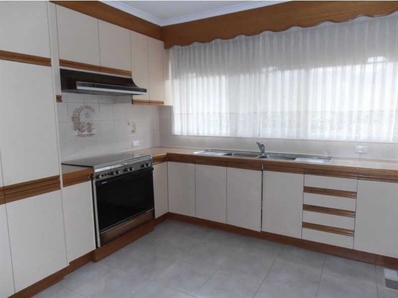 22 Lebanon Crescent, Mulgrave VIC 3170