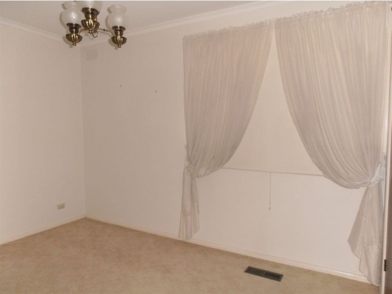 22 Lebanon Crescent, Mulgrave VIC 3170