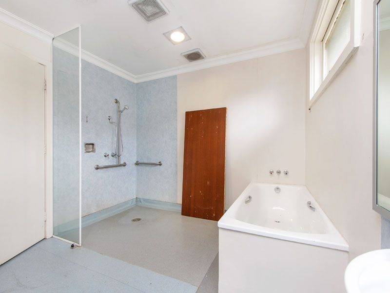 43 Camelot Drive, Glen Waverley VIC 3150