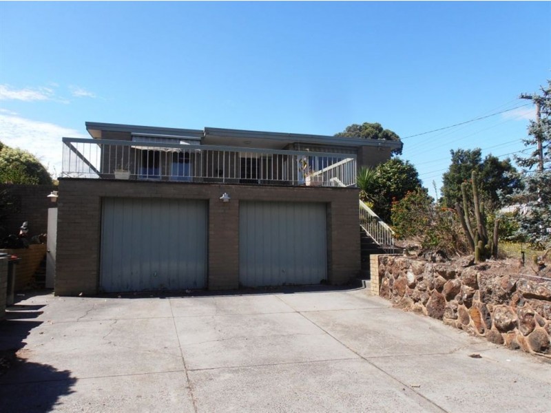 8 Belvedere Avenue, Wheelers Hill VIC 3150