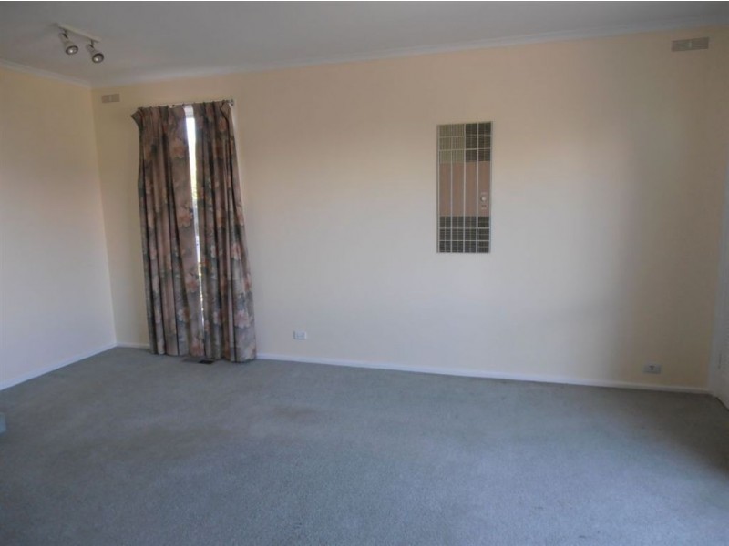 8 Belvedere Avenue, Wheelers Hill VIC 3150