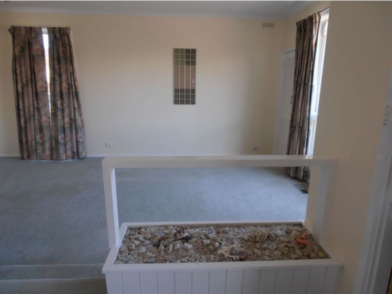 8 Belvedere Avenue, Wheelers Hill VIC 3150