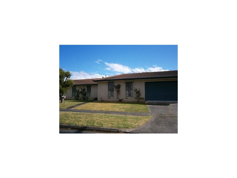 8 Shield Court, Glen Waverley VIC 3150