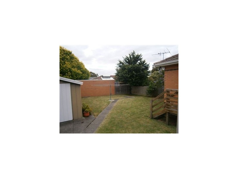 2 Pippin Avenue, Glen Waverley VIC 3150