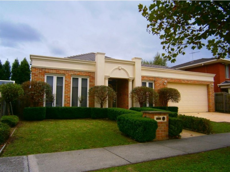 110 Jenola Parade, Wantirna South VIC 3152
