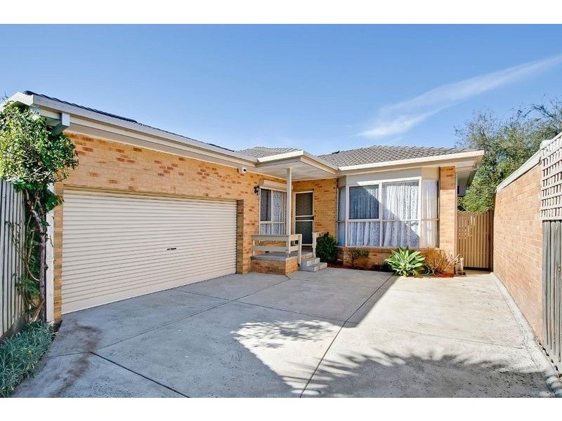2/672 Waverley Road, Glen Waverley VIC 3150