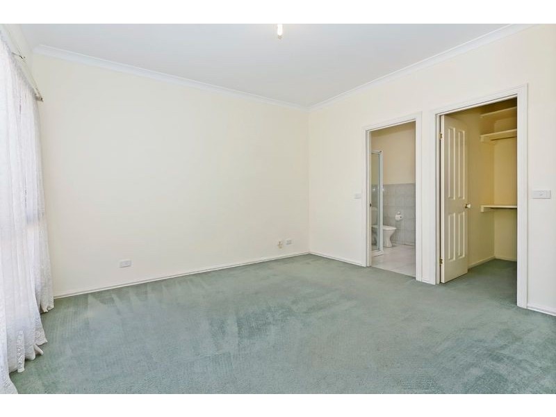 2/672 Waverley Road, Glen Waverley VIC 3150