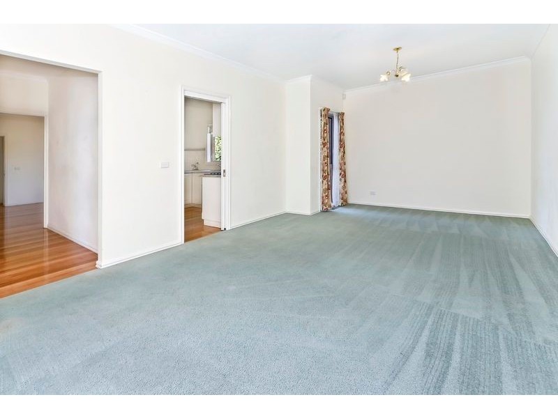 2/672 Waverley Road, Glen Waverley VIC 3150