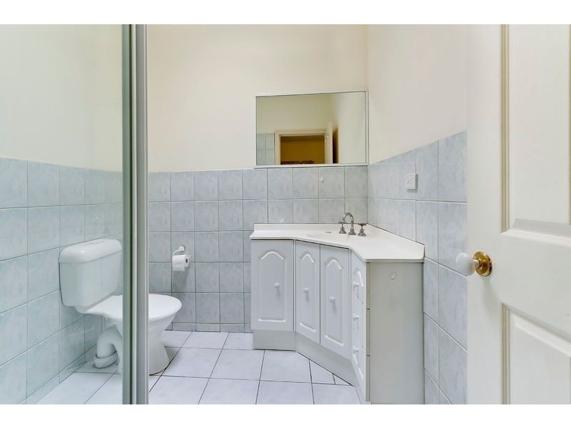 2/672 Waverley Road, Glen Waverley VIC 3150