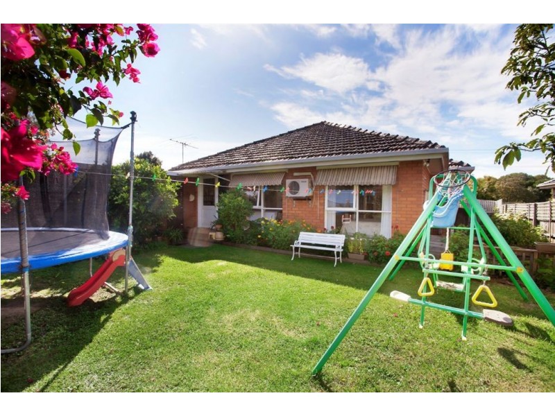 27 Delmore Crescent, Glen Waverley VIC 3150