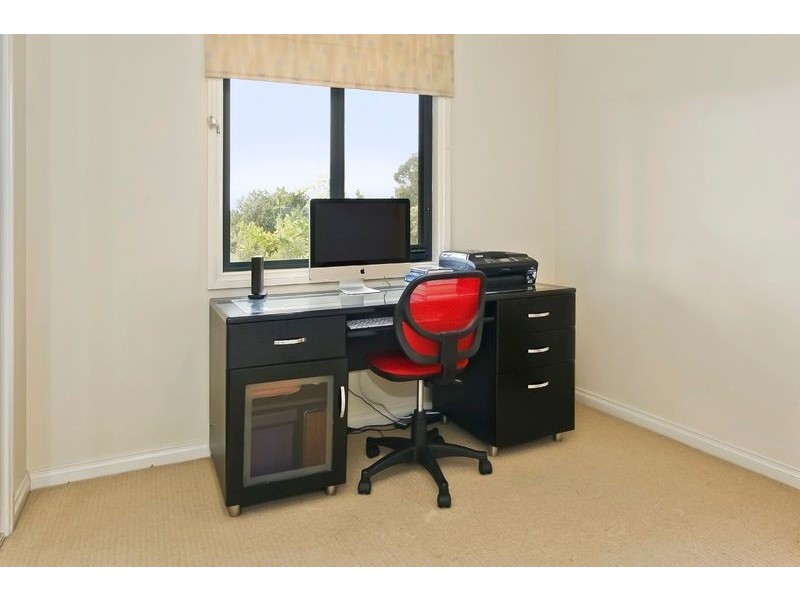 2/27 Glen Court, Glen Waverley VIC 3150