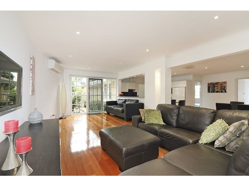 4 Amethyst Avenue, Glen Waverley VIC 3150