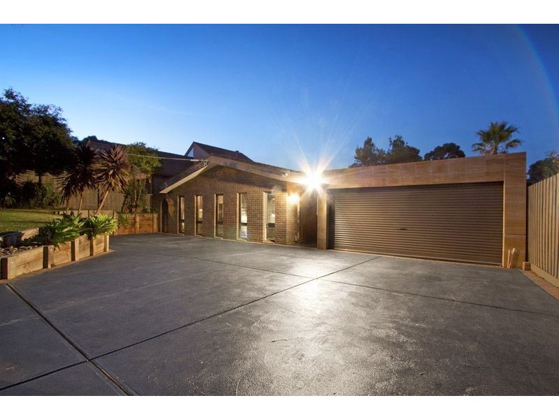 897 Waverley Road, Glen Waverley VIC 3150