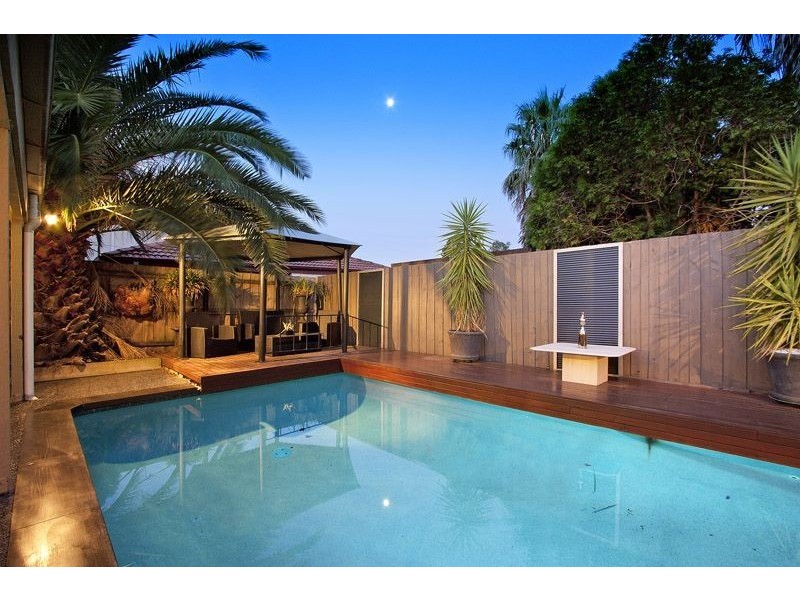 897 Waverley Road, Glen Waverley VIC 3150