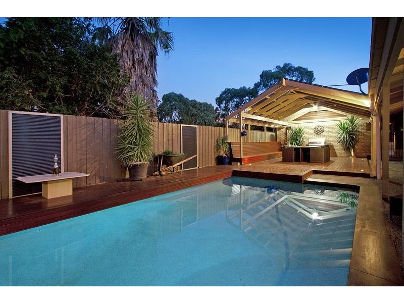 897 Waverley Road, Glen Waverley VIC 3150