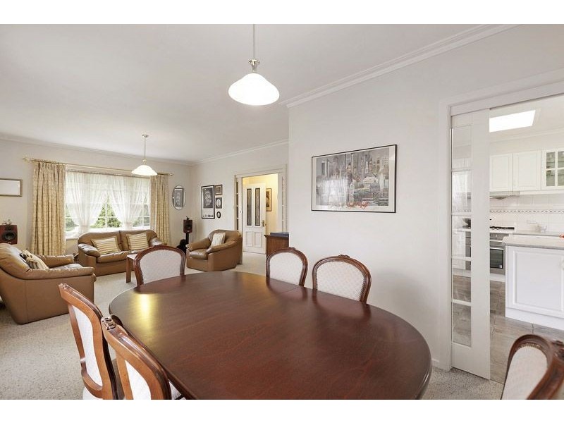1 Regent Street, Mount Waverley VIC 3149