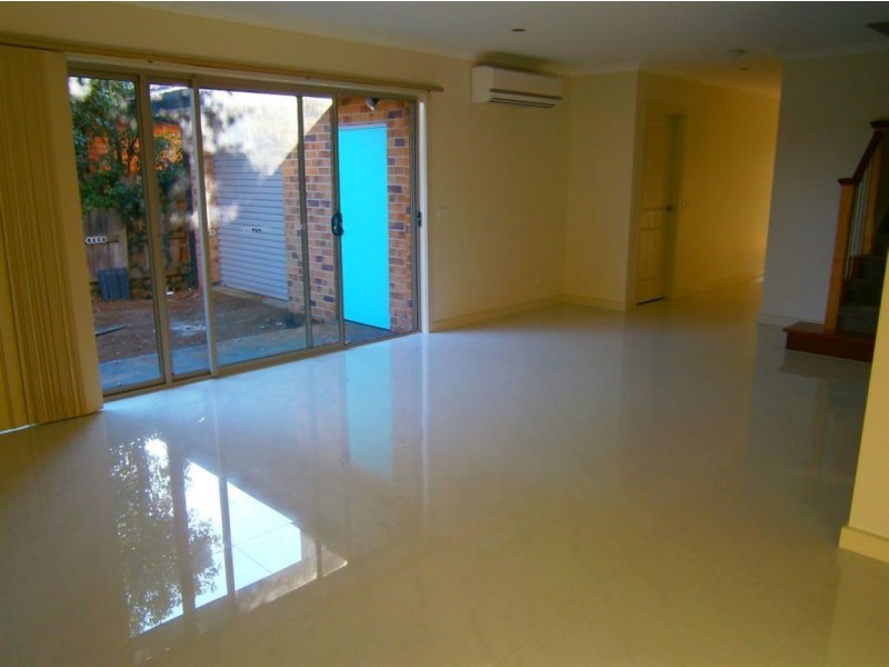 2/1 Cardiff Court, Glen Waverley VIC 3150