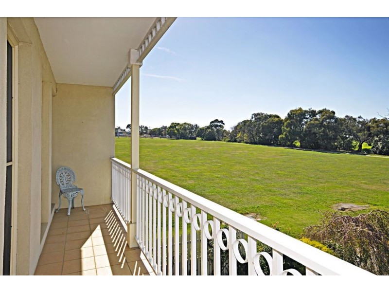 10 Henley Avenue, Vermont South VIC 3133