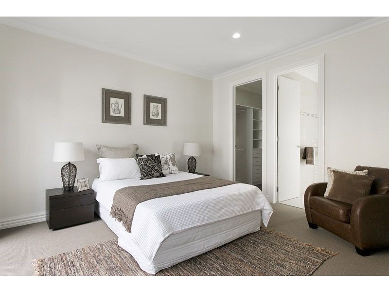 2/28 Ivanhoe Street, Glen Waverley VIC 3150
