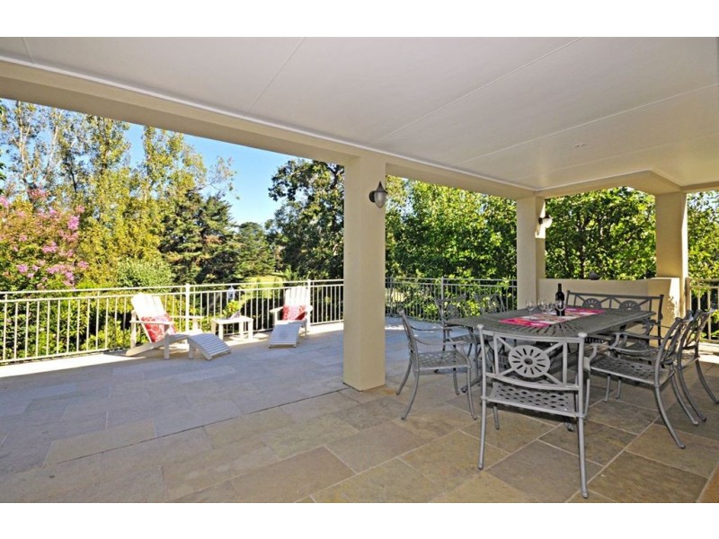 8 Yatama Court, Mount Waverley VIC 3149