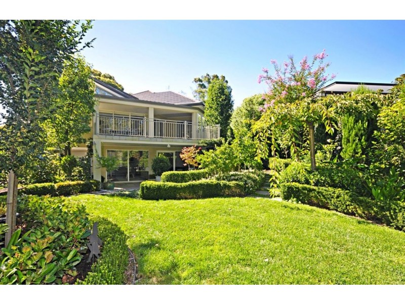 8 Yatama Court, Mount Waverley VIC 3149