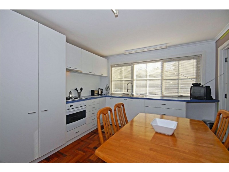 4 Nortons Lane, Wantirna South VIC 3152