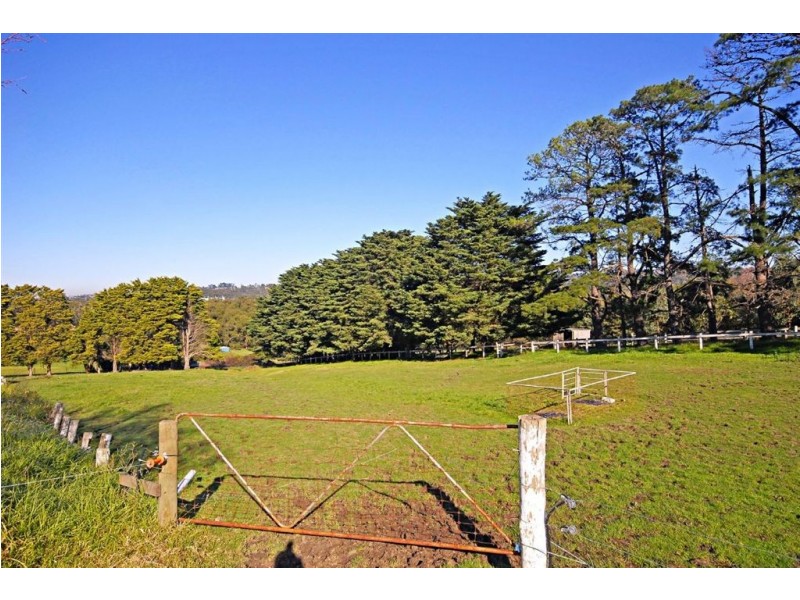 4 Nortons Lane, Wantirna South VIC 3152