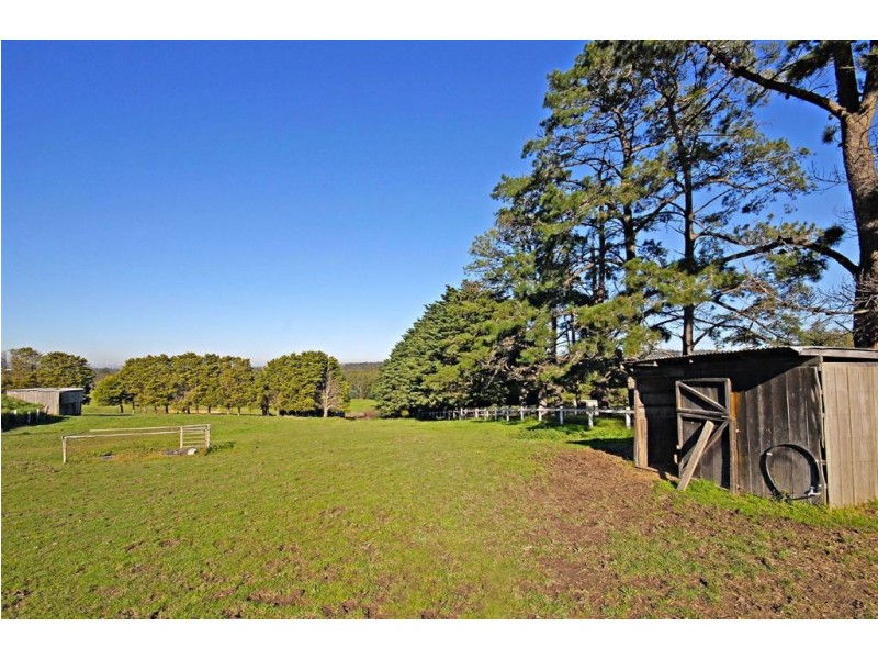 4 Nortons Lane, Wantirna South VIC 3152