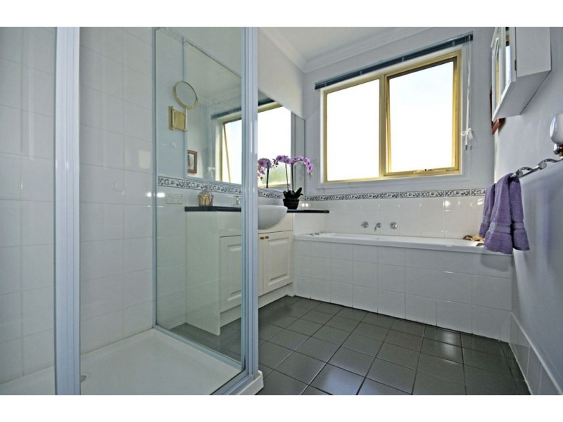 14 Callaghan Avenue, Glen Waverley VIC 3150