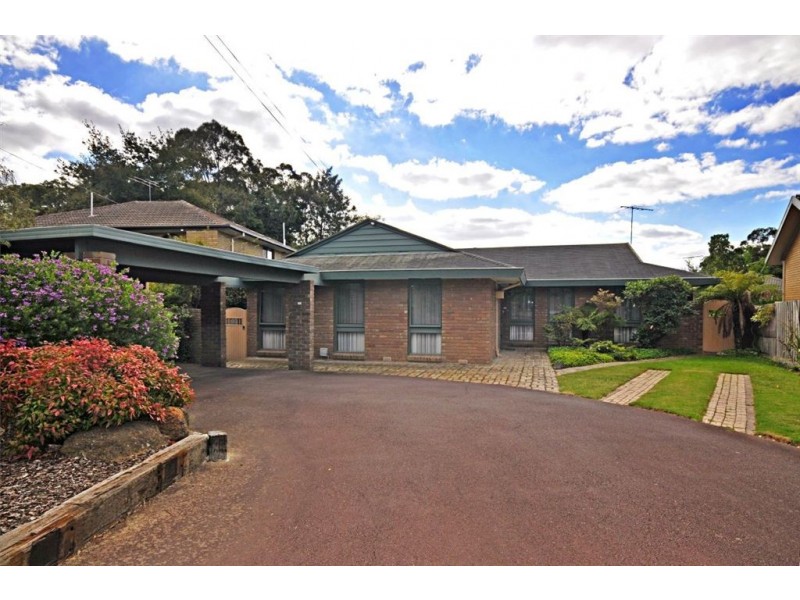 5 Greenways Road, Glen Waverley VIC 3150