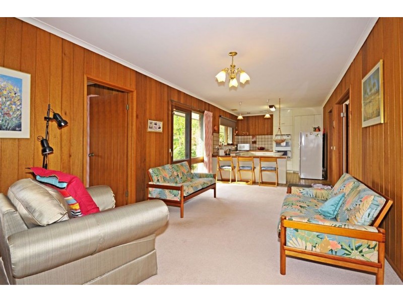5 Greenways Road, Glen Waverley VIC 3150