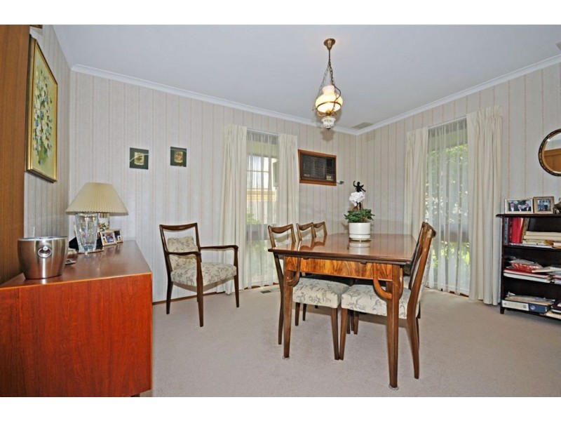 5 Greenways Road, Glen Waverley VIC 3150