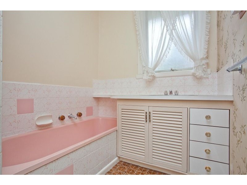 15 Herbert Street, Mount Waverley VIC 3149