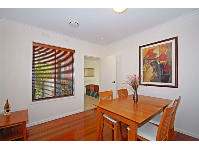 27 Diamond Avenue, Glen Waverley VIC 3150
