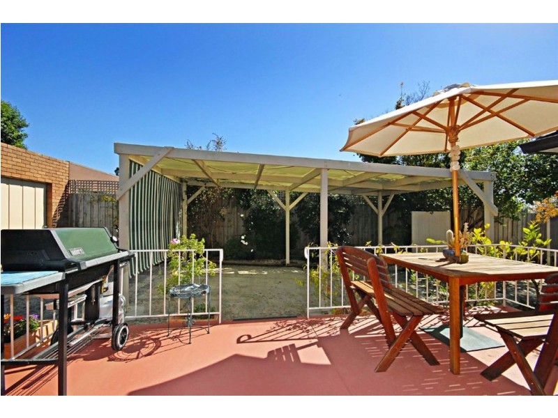 27 Diamond Avenue, Glen Waverley VIC 3150