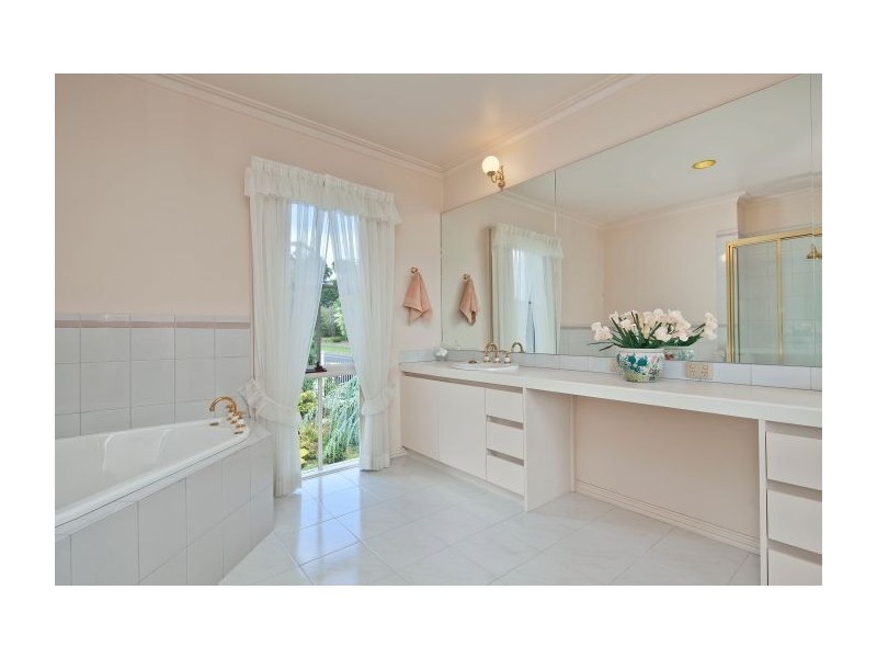 1/18-22 Lum Road, Wheelers Hill VIC 3150