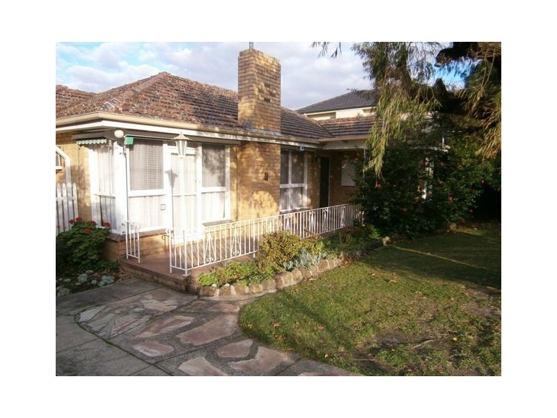 4 Kiers Avenue, Mount Waverley VIC 3149