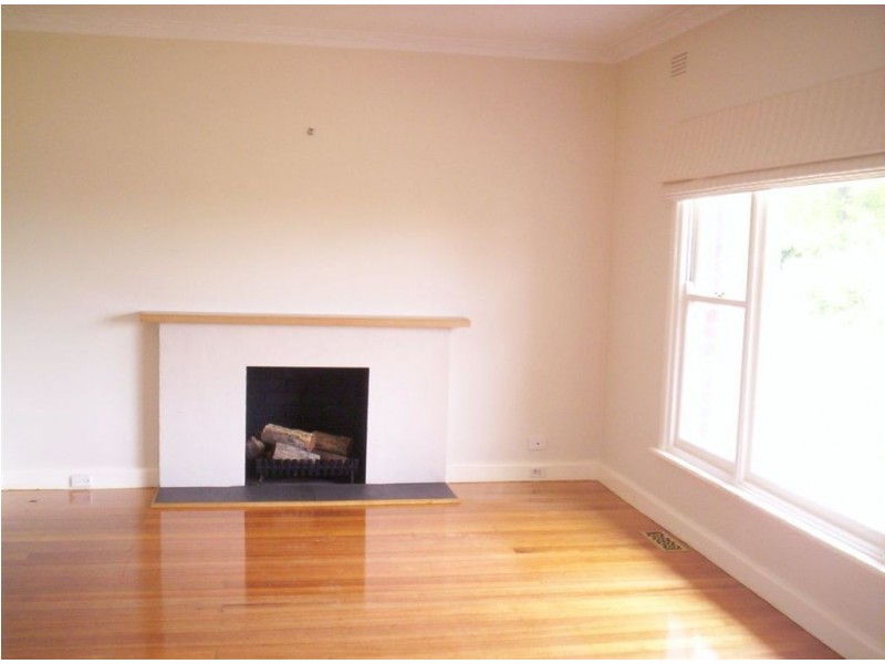 21 Simpson Drive, Mount Waverley VIC 3149