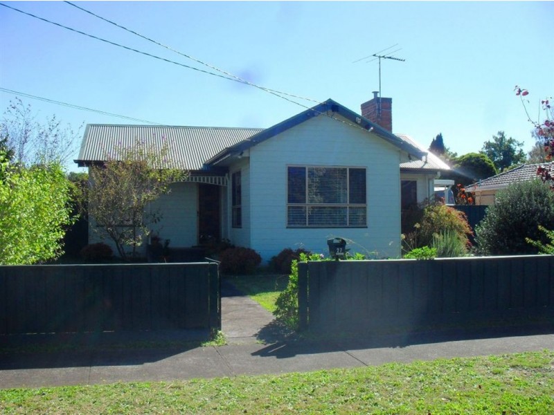 27 Charlton Street, Mount Waverley VIC 3149