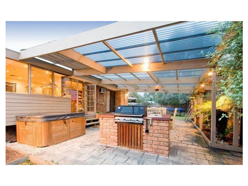 8 Kyoto Court, Rowville VIC 3178