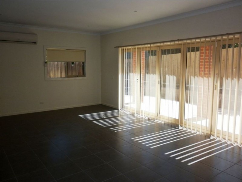 2/95 Huntingdale Road, Chadstone VIC 3148