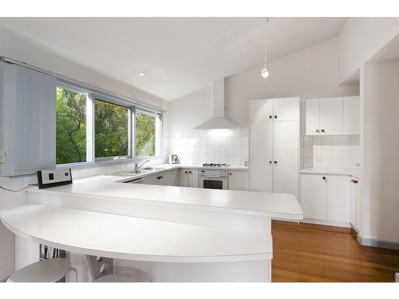 2/68 Garnett Road, Wheelers Hill VIC 3150