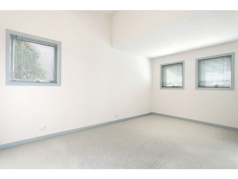 2/68 Garnett Road, Wheelers Hill VIC 3150