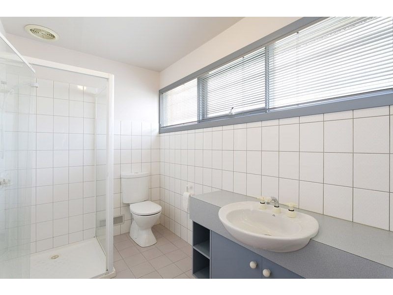 2/68 Garnett Road, Wheelers Hill VIC 3150