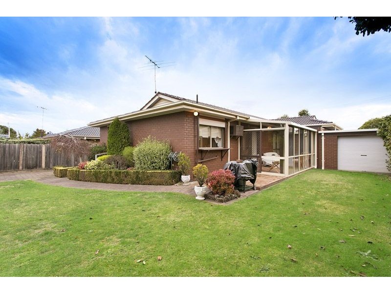 30 Watsons Road, Glen Waverley VIC 3150