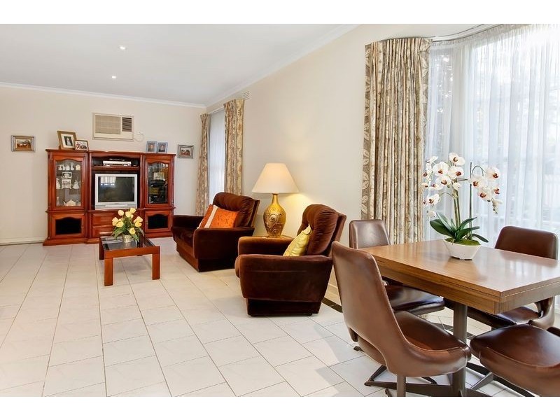 14 Snowden Drive, Glen Waverley VIC 3150