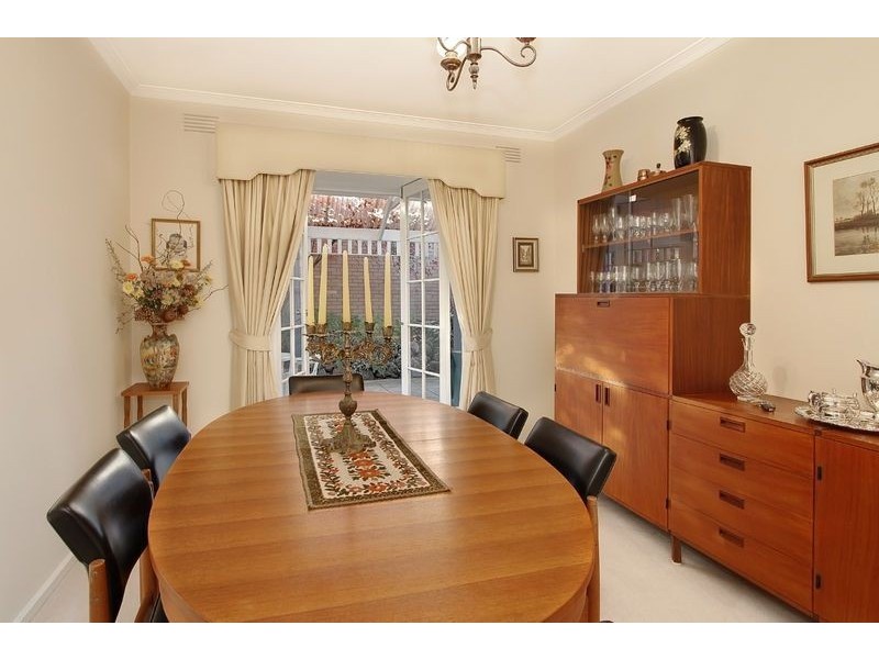 14 Snowden Drive, Glen Waverley VIC 3150
